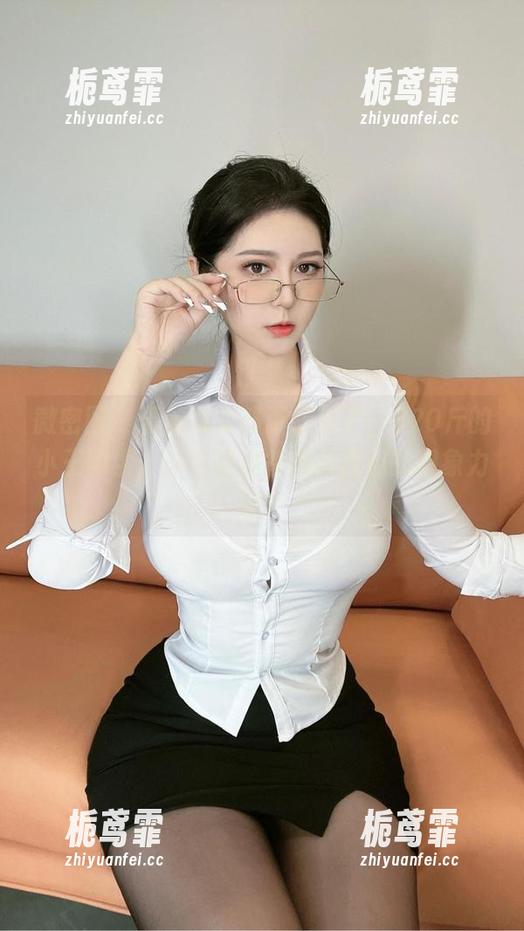 微密圈 - 蕾丝兔女郎资源来了，120斤的小王同学，你这是准备挑战我们的想象力吗？