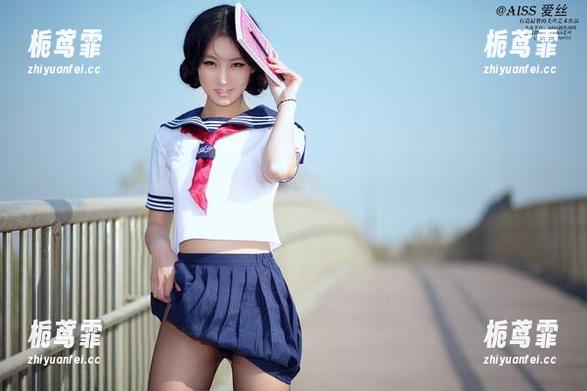 AISS爱丝(钻石版) - 目光在哪里？私房里的陈雅漫长腿总是能吸引