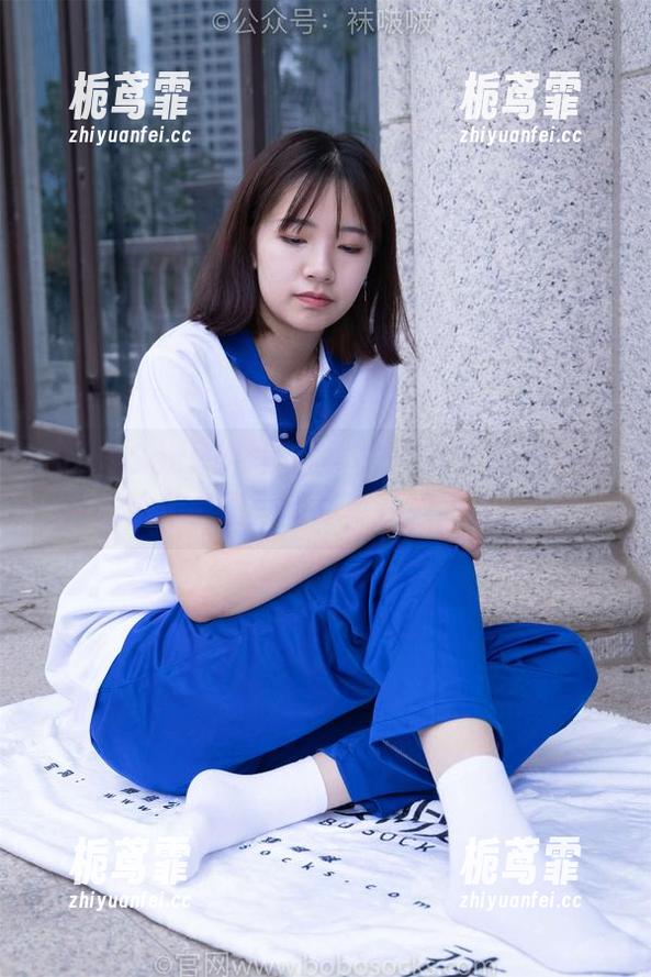 BoBoSocks袜啵啵 - 这不是你想象中的西红柿：小甜豆的写真花絮独家爆料！