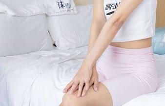 BoBoSocks袜啵啵 – 裸足写真：甜甜圈的图包欢乐引发的“脚”悸