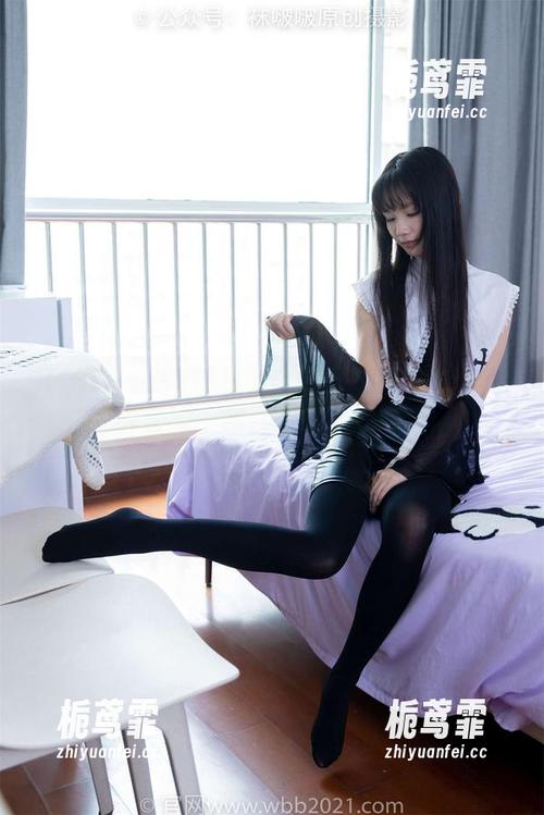 BoBoSocks袜啵啵 - 稚予的花絮版灰色棉船袜，原图里藏着的呢？
