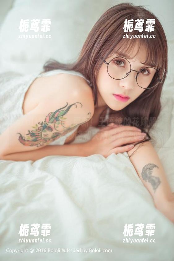 BoLoli菠萝社-王语纯 BoLoli菠萝社 - 更新!王语纯的花嫁照:好想问,婚纱能和大闸蟹共舞吗?