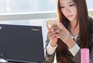 IMiss爱蜜社 – 张思允的空姐套图，配得上你下午茶的闲聊，好吧，下载一个来增添趣味！