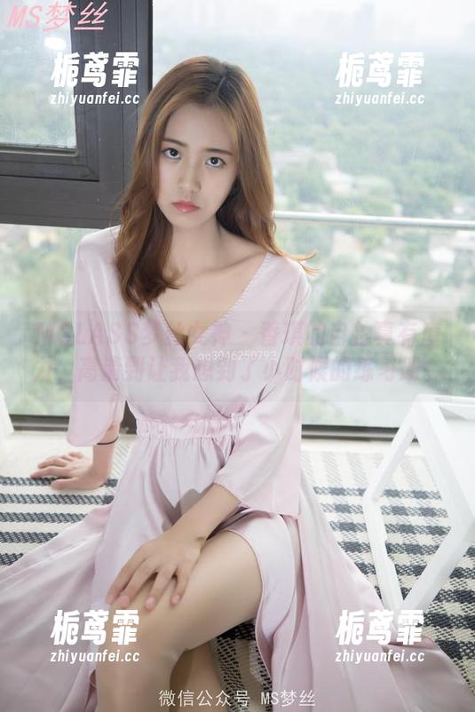 MSLASS梦丝女神 - 香琪的自拍真有魔力，高清到让我想到了小时候的练习册。