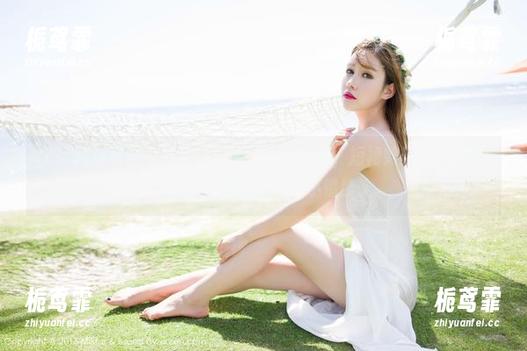 MiStar魅妍社 - 赵欢颜Jessica的作品，短裙如风，时不时撩起些许不那么正经的小情愫。