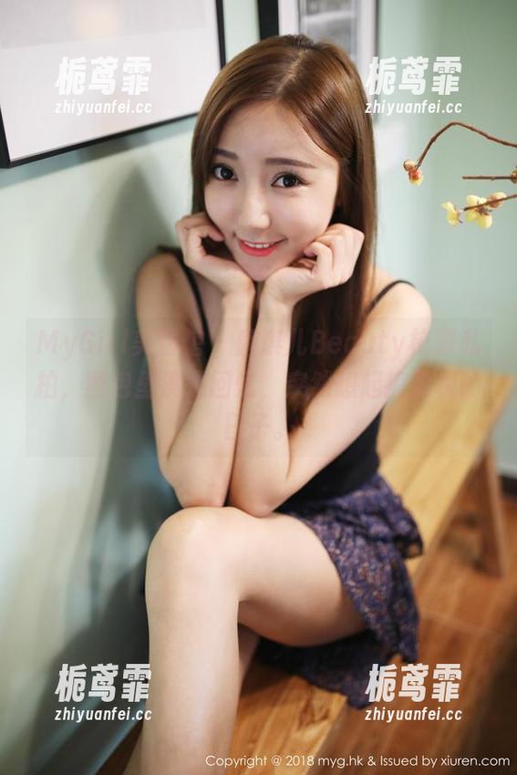 MyGirl美媛馆 - 唐琪儿Beauty校服私拍，图包里满是回忆，突然想起擦黑板的日子。