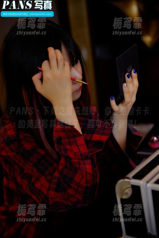 PANS-卡卡 PANS - 下载之前先想好,你要是被卡卡的美足写真迷住了,我可不负责哦!
