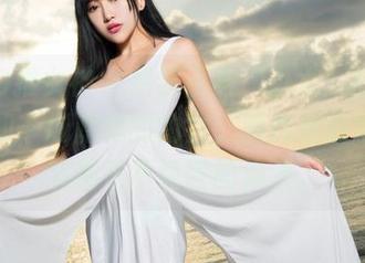 TGOD推女神 – 吕梦玉与“少女”的搭配，宛如一场隐秘的约会，照片里的每个细节都是不经意的浪漫。