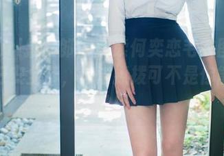 TuiGirl推女郎 – 阅读何奕恋毛衣图集前请系好安全带，这波撩拨可不是你能想到的！