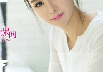 UGirls尤果网 – 韩恩美的粉色写真，让我质疑审美观的极限，分享给你，敢看吗？