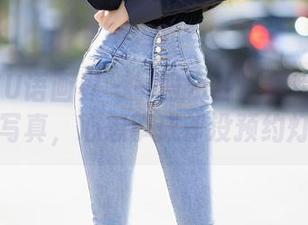 XIAOYU语画界 – 一号资源！程程程的护士制服写真，心想事成却没预约灯下绣球