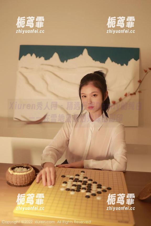 Xiuren秀人网 - 精选丹妮Danny的纯白——在雪地里最怕她踩出脚印