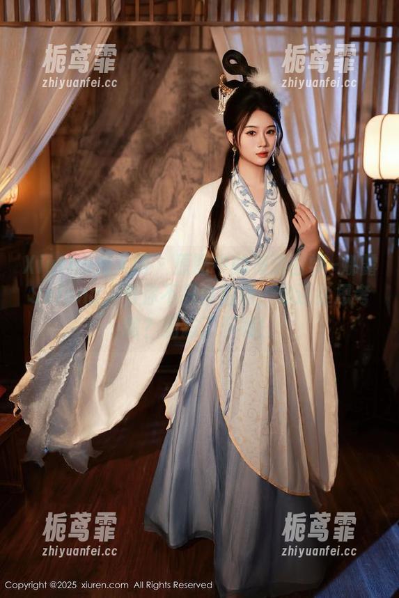 Xiuren秀人网 - 原图中的海边哲学–娜露Selena，看你不只会拍照，你还会思考啊？别忘了下载！