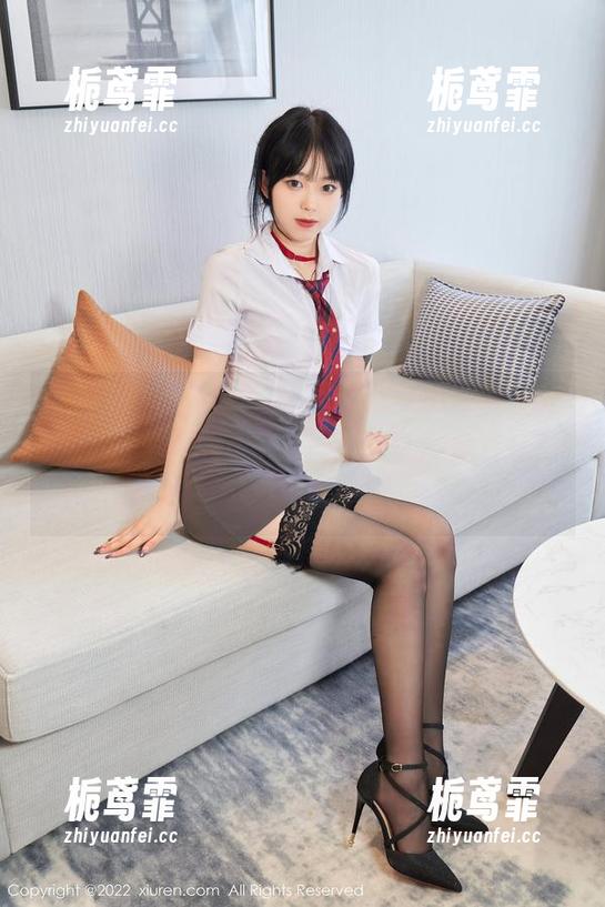 Xiuren秀人网 - 夏日的少女心雪雪，光是那全套的气氛，我都想下载一部电影来鉴赏！