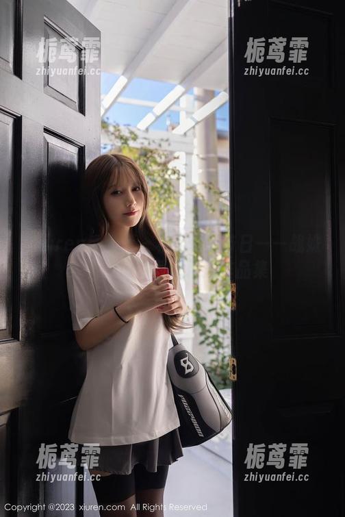 Xiuren秀人网-战姝羽Zina Xiuren秀人网 - 妆点你的节日——战姝羽Zina的圣诞精选作品集