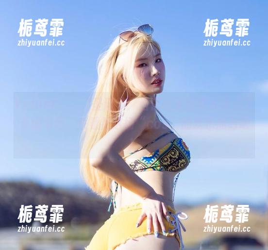 Yebin(전예빈)圣诞节：当你把圣诞老人变成了卡通角色，来看看这场“cos”的欢乐派对吧！