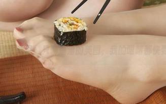 丽柜 – 不说比基尼，只聊潘潘的美图，我的眼睛都快要饱和了！