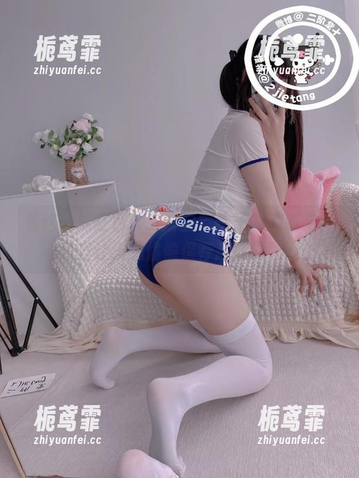 看这一抹红色，二阶堂宅绘子的蝴蝶结，简直让人想偷偷保存高清原图。