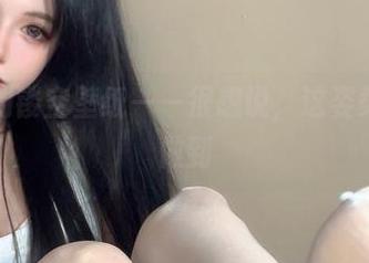 倦倦喵的镂空壁纸——很想说，这姿势我也能做到
