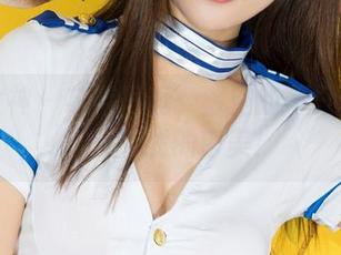 克拉女神 – 芊芊写真：镂空的不只是衣服，还有我的审美！