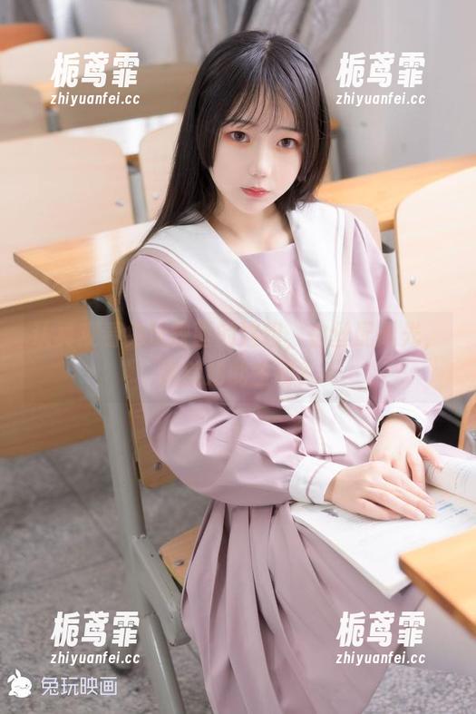 认真观看兔玩映画的这组，白丝配阳光，居然如此生动？