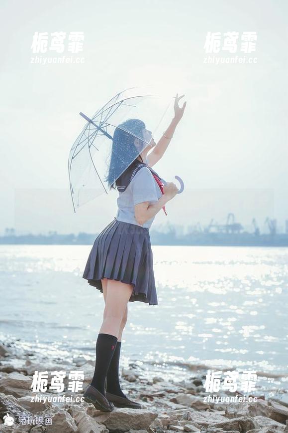 兔玩映画 更新啦!兔玩映画黑丝制服美图,老板走过来我都快把工作本扔了!