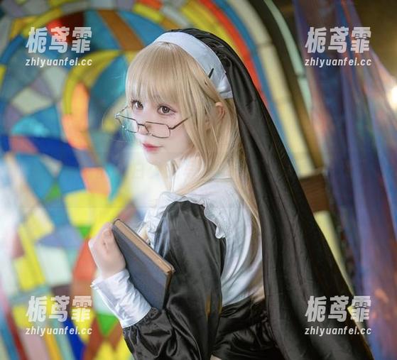 叉子宝宝 叉子宝宝的蓝白少女写真,一不小心就出戏了。