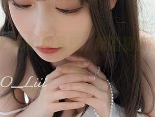 发条少女yoki的写真：新婚初夜的“忙碌奔波”