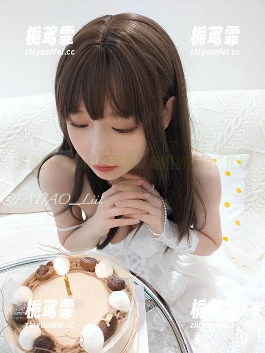发条少女yoki 发条少女yoki的写真:新婚初夜的“忙碌奔波”