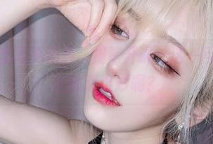 啾小妍教室写真精选，提笔开讲：这一回有没有人在偷看小抄啊？