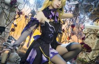 大米米球的校服写真，图集里的青春轻狂，少女心炸裂了。