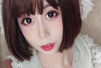 在线看奈汐酱Nice婚纱图集——细节处都是来不及讲的感情和小失落。