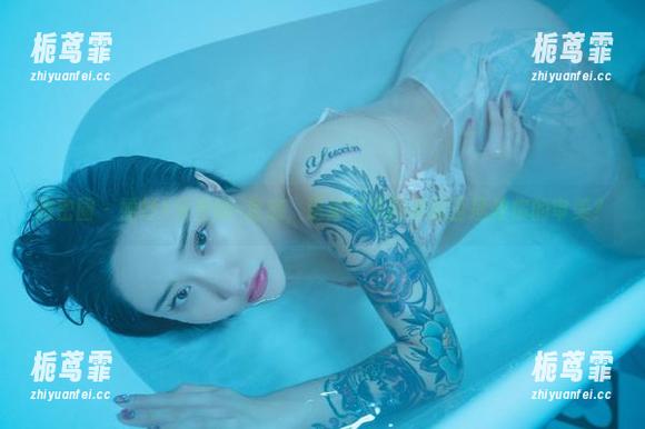 微密圈 - 婚纱+宋昱欣=迷惑，这组写真图集能否拯救你的审美？