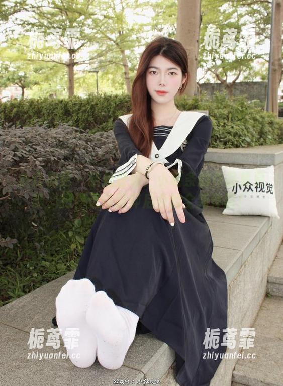 小众视觉-小薯条 小众视觉 - 学姐登场!小薯条的作品集更新,把你逗得前仰后合的全新体验!