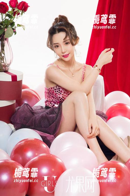 尤果网-Wendy 尤果网 - 套图揭秘Wendy的牛仔裤:让人隐约联想到那段NoPantsDay!