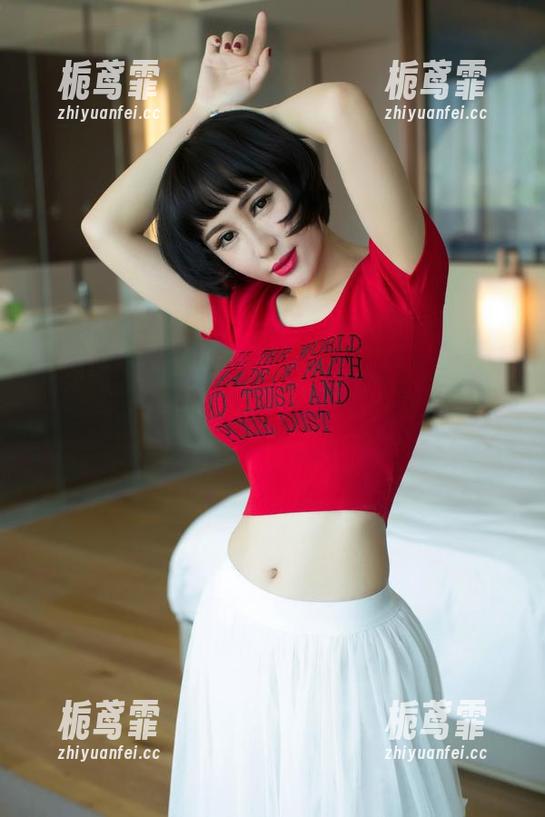 尤果网 - 米米的图片让我犯愁，女孩的气质我似乎很想学，又怕学不会。
