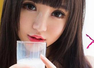 尤果网 – 艾霓莎的着装：夏日写真新潮流的产物？还是无心插柳？