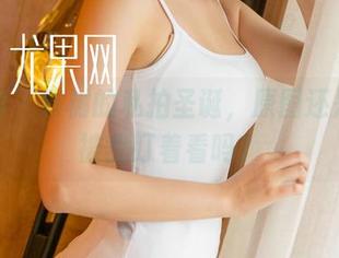 尤果网 – 青树的私拍圣诞，原图还是继续被我盯着看吗？