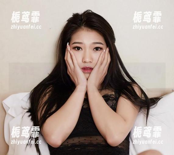 尤物馆 - 陆萱萱Cecilia的白衬衫作品集：每一件都能穿出人生哲学吗？