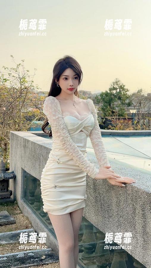微密圈 - 女王徐莉芝的套图，下载了可别后悔哦？