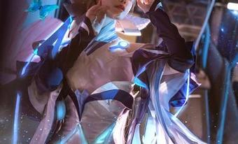 拿起相机,戚顾儿的自拍作品：真相大白还是偶然获胜？