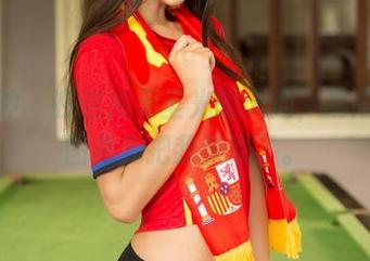 推女神 – 在这片无圣光的天地，易阳户外图集先把我美晕了。