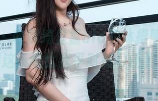 推女神 – 收到绮里嘉ula的体操服分享，没想到这玩意比我平时练习还要刺激！