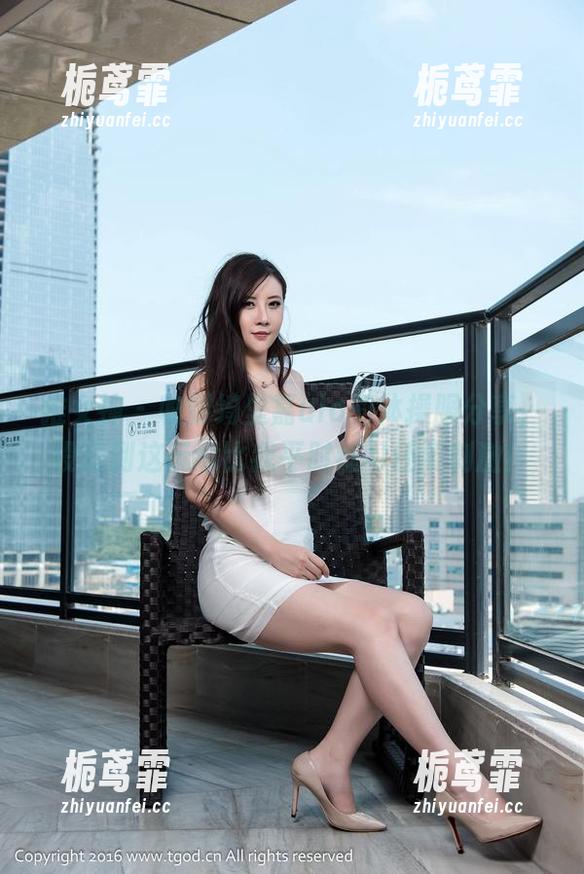 推女神-绮里嘉ula 推女神 - 收到绮里嘉ula的体操服分享,没想到这玩意比我平时练习还要刺激!