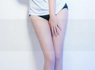 推女郎 – 办公室的极简风：王李丹尼原图和写真，不一样的职场风味！