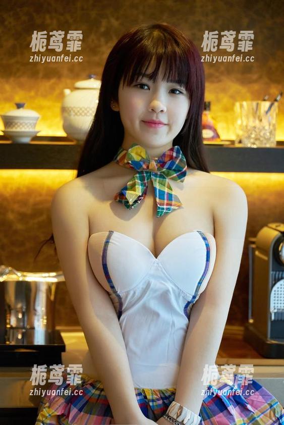 推女郎-黄可 推女郎 - 原图曝光!黄可的私拍黑丝真不会不掉链子?