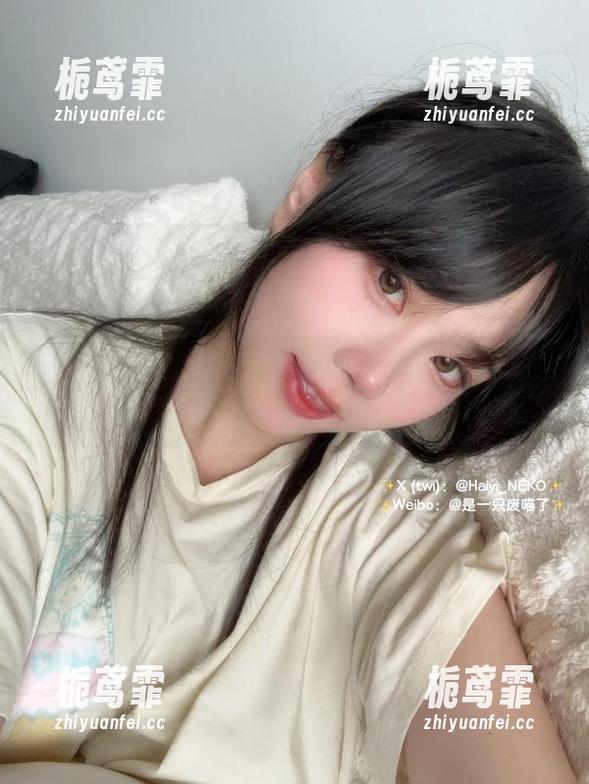是一只废喵了 私拍快讯网:是一只废喵了给万圣节打了个分,不低呢!