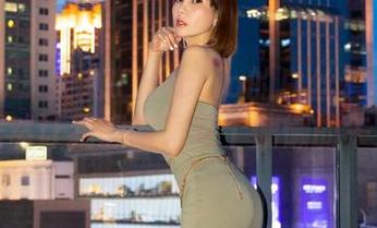 微密圈 – 果儿Victoria的白丝套装图包，居然让我想到了某个慵懒的午后！