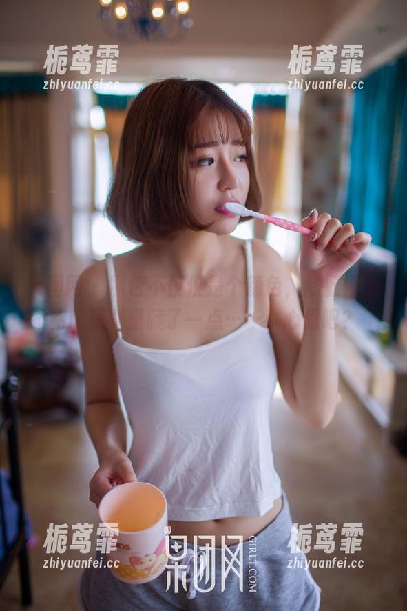 果团网-陈雅漫 果团网 - 黑色不仅仅是个颜色,陈雅漫的私房写真里藏了一点……小心思吧?