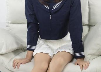 梦丝女神 – 香萱的长腿：她把分享变成了一种艺术